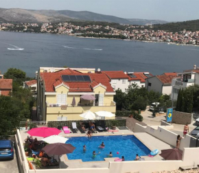 Гостиница Villa Luna  Трогир
